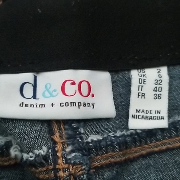 Jeans - Picture 2 of 3